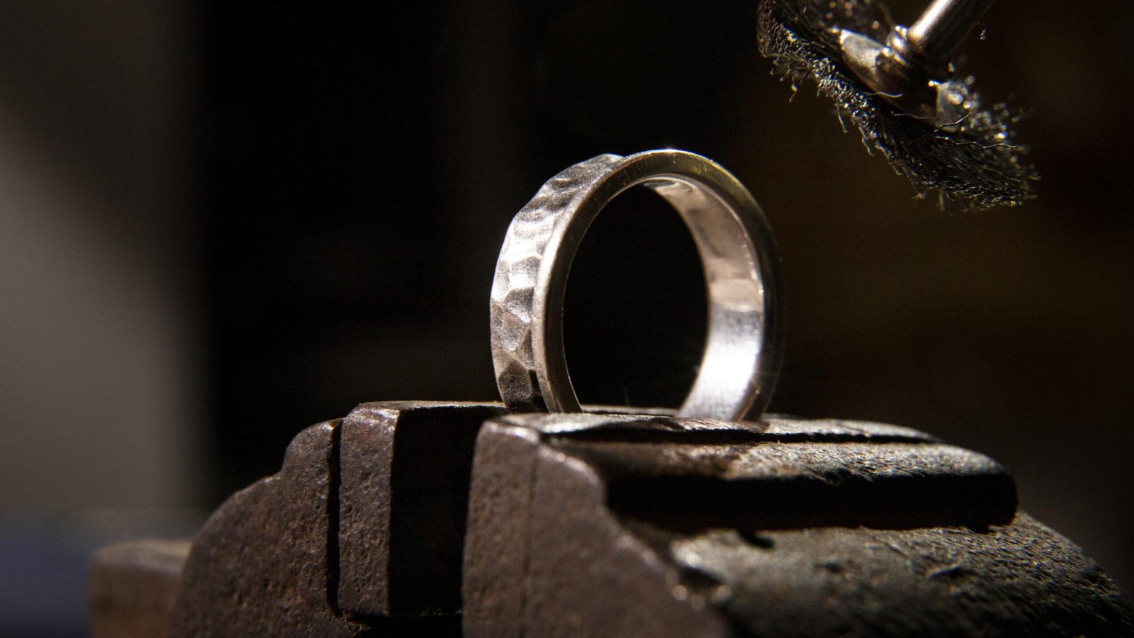 Joia de aço inoxidavel